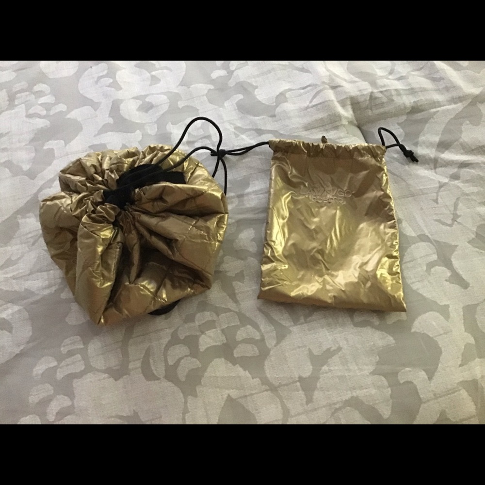 Lay N Go cosmetic bag